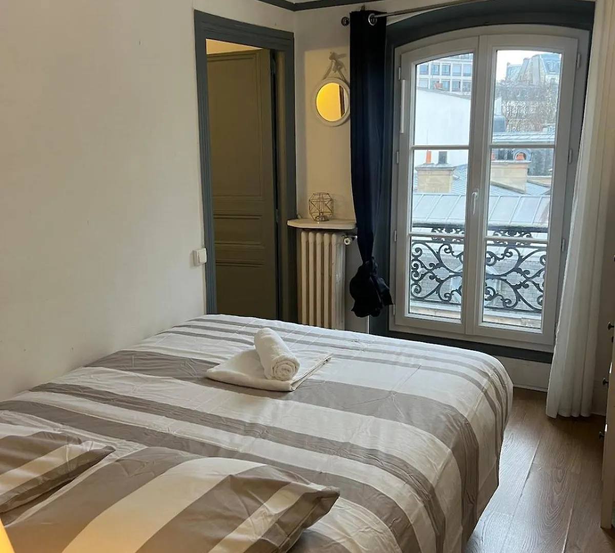 Apartment Appartement Proche Champs Elysee Paris 8E