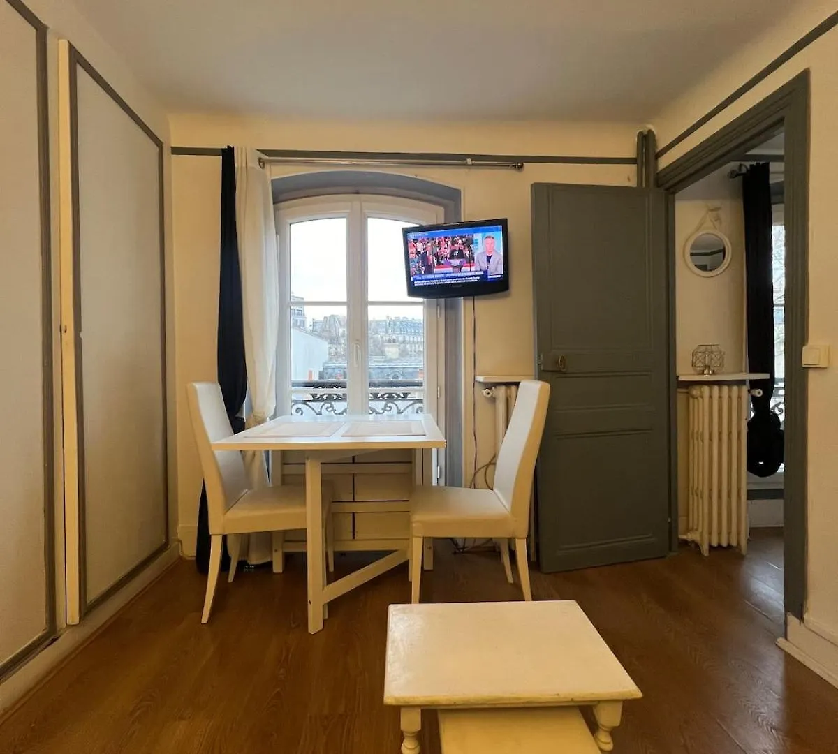 Appartement Proche Champs Elysee Paris 8E 0*,  France