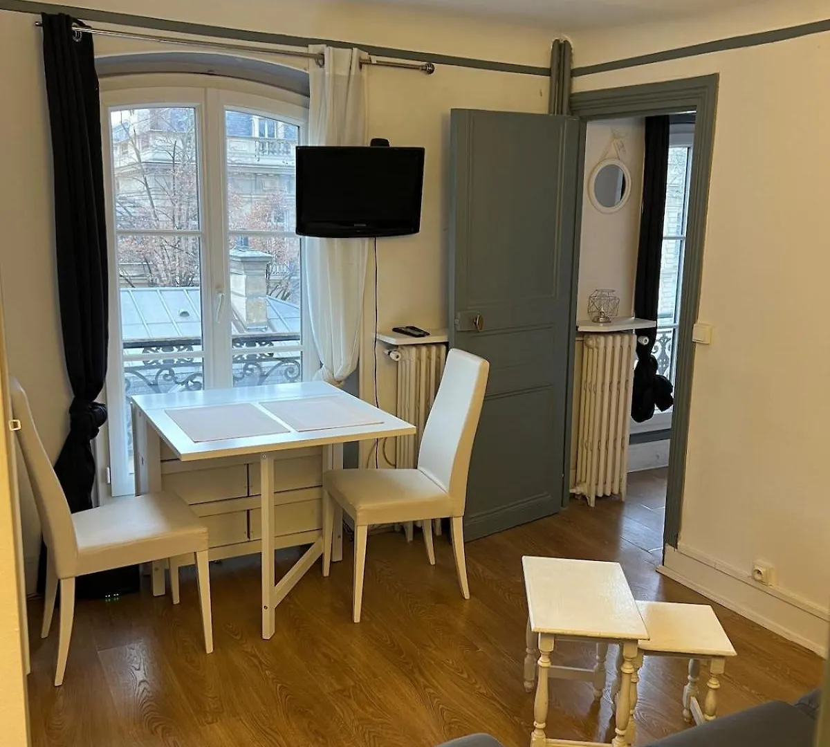 Appartement Proche Champs Elysee Paris 8E Apartamento